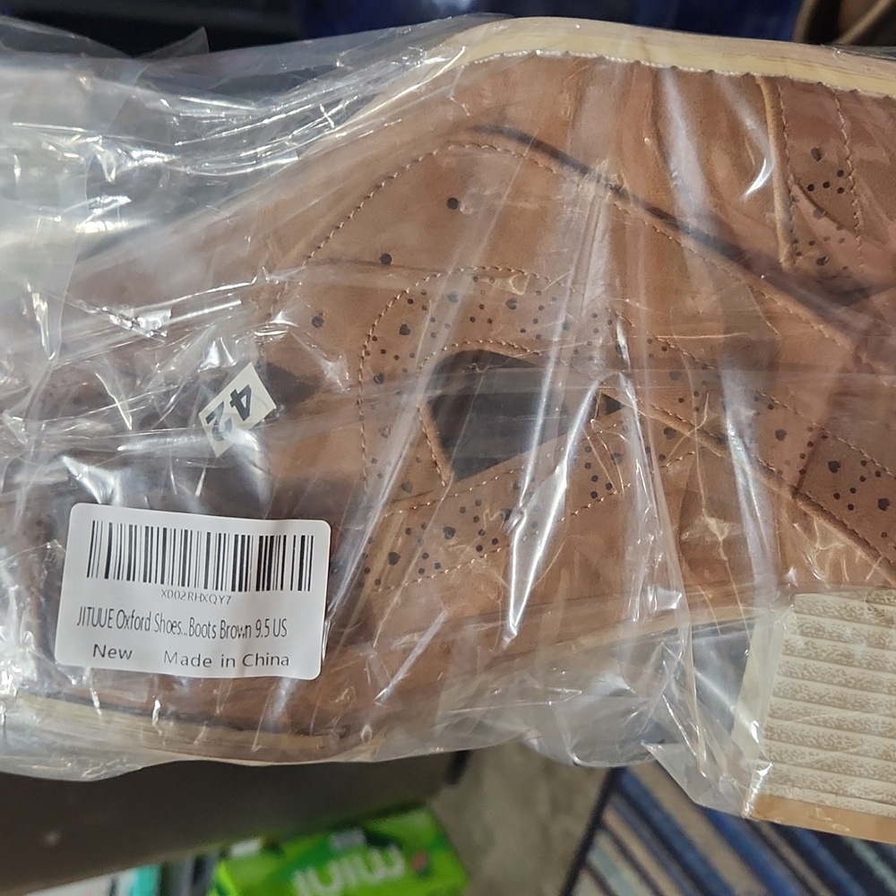 Shoes - Picture 2 of 2